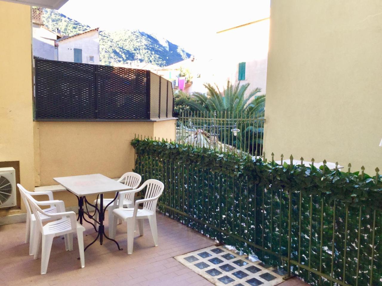 La Villetta Appartamenti Per Vacanze Finale Ligure Exterior foto